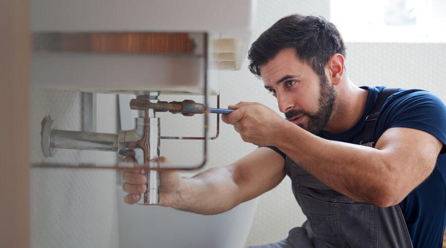 Professional water heater installation services in Dakota City, NE